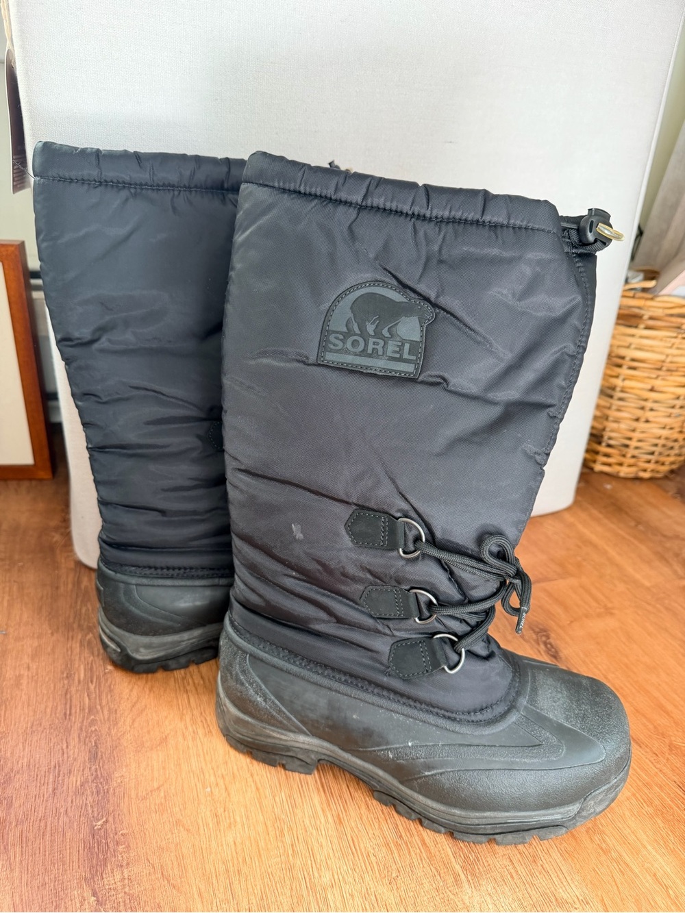 SOREL Snowlion Women’s Black Insulated Winter Snow Boots Size 9